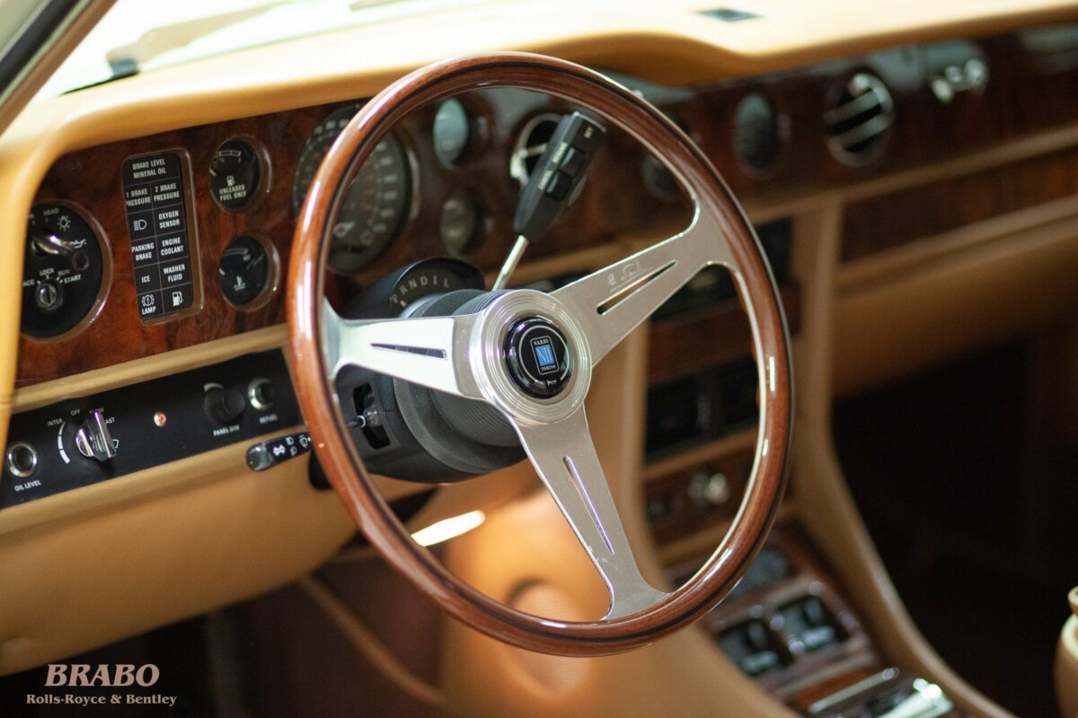 Bentley Continental MPW Drophead Coupé 1988 Magnolia