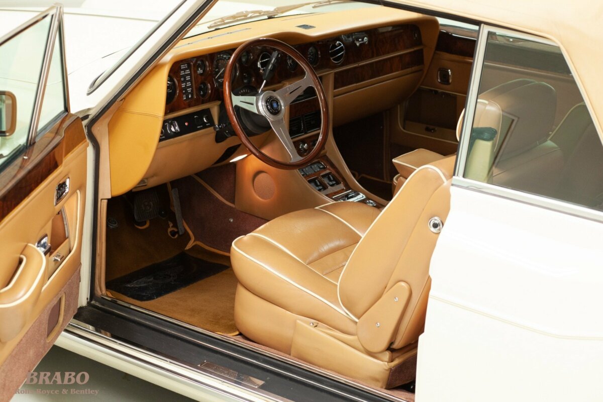 Bentley Continental MPW Drophead Coupé 1988 Magnolia