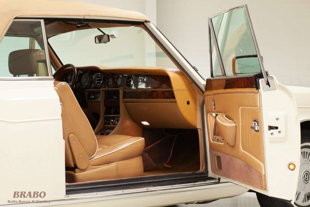 Bentley Continental MPW Drophead Coupé 1988 Magnolia