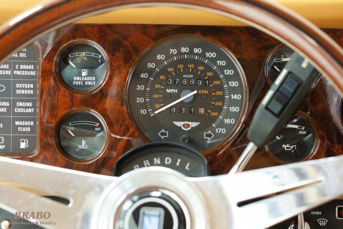 Bentley Continental MPW Drophead Coupé 1988 Magnolia