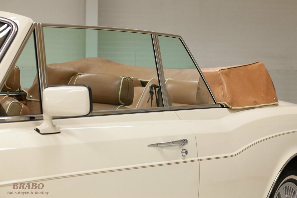 Bentley Continental MPW Drophead Coupé 1988 Magnolia