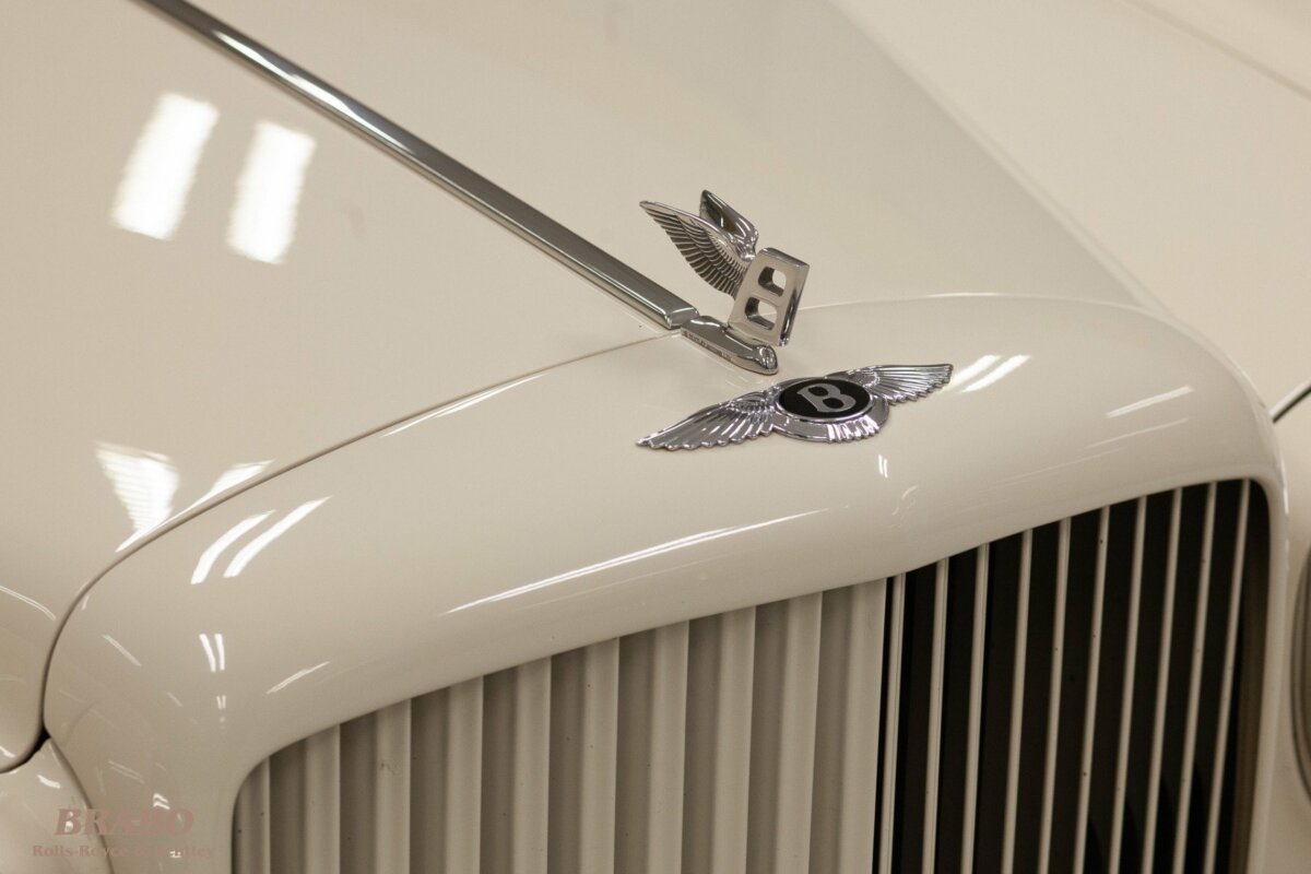Bentley Continental MPW Drophead Coupé 1988 Magnolia