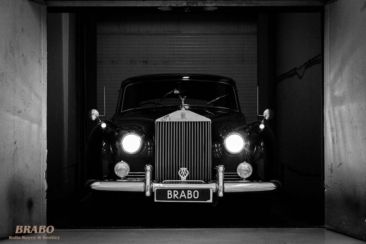 Rolls-Royce Silver Cloud II James Young RHD
