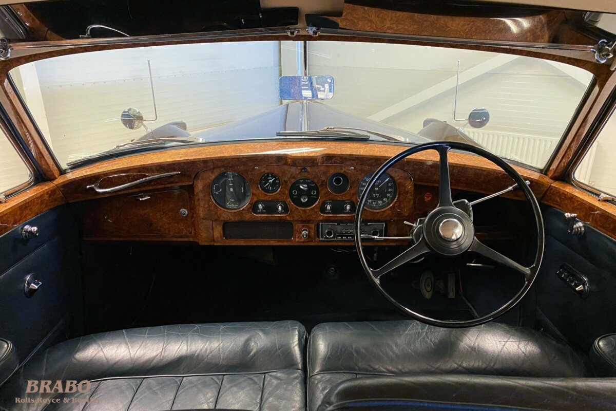 Rolls-Royce Silver Cloud II James Young RHD