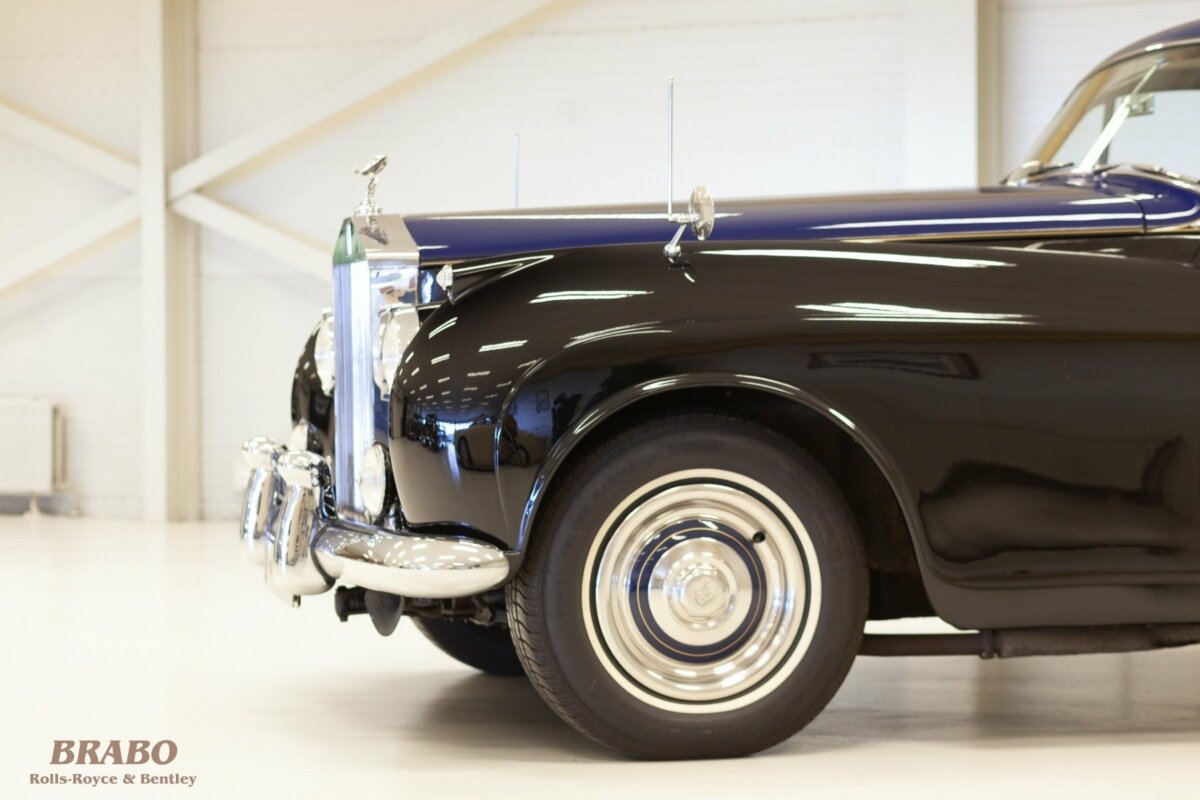 Rolls-Royce Silver Cloud II James Young RHD