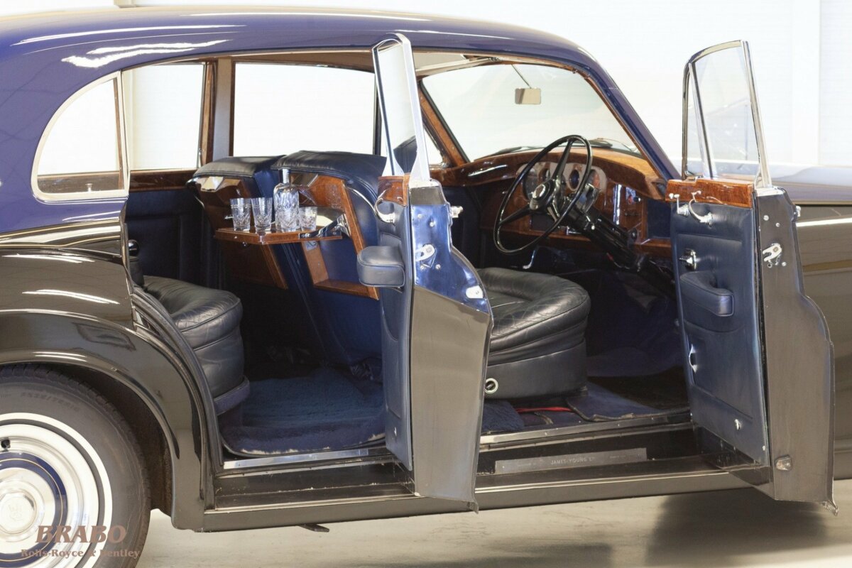 Rolls-Royce Silver Cloud II James Young RHD