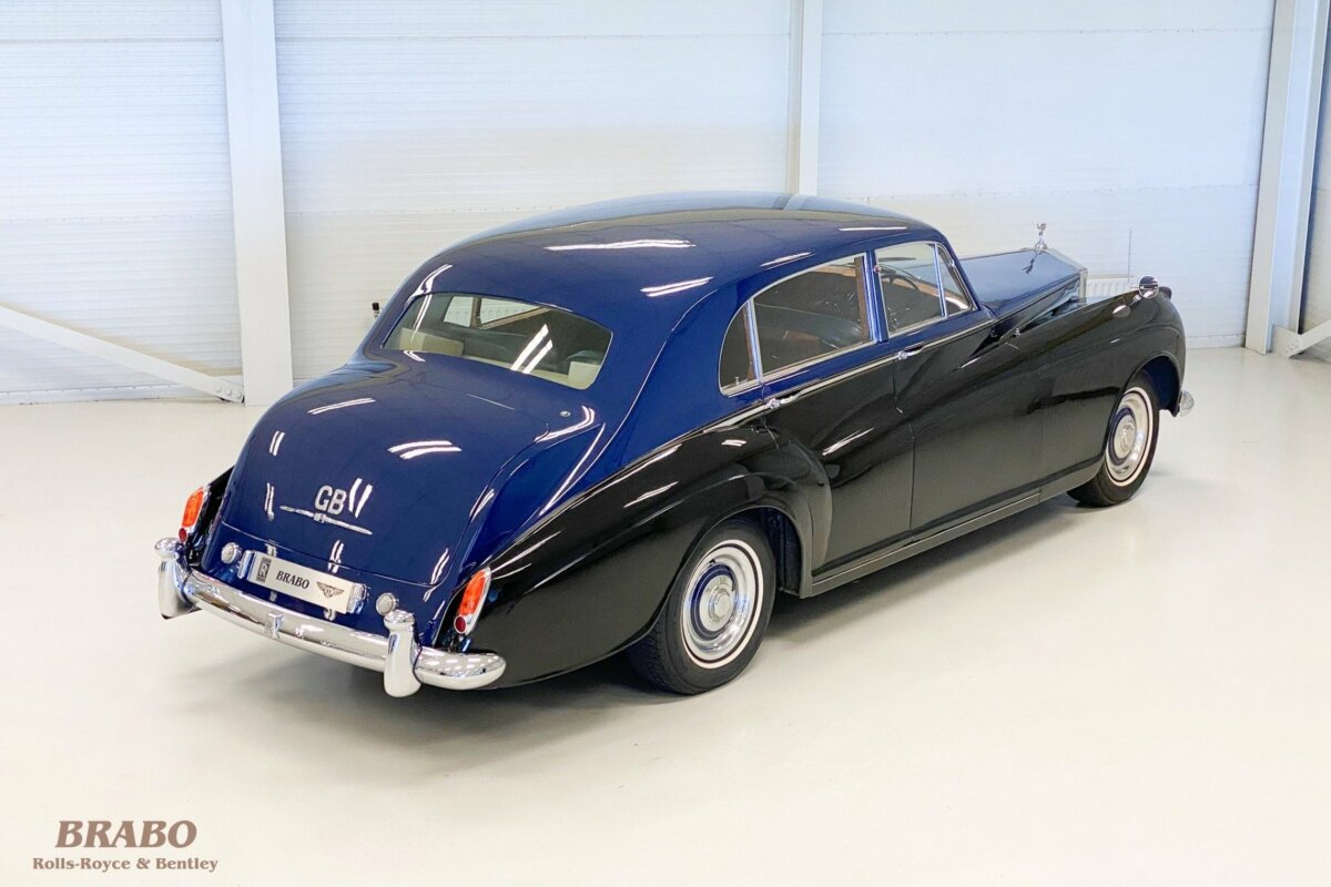 Rolls-Royce Silver Cloud II James Young RHD