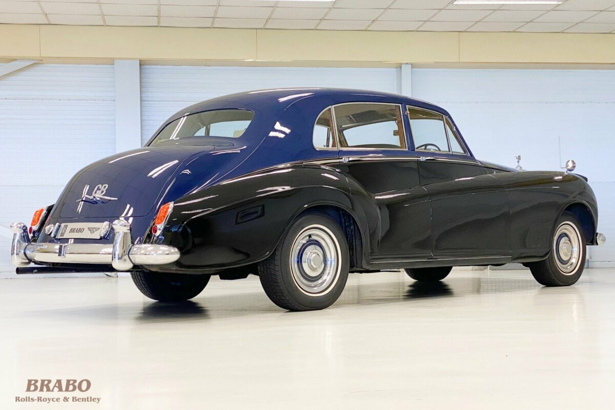 Rolls-Royce Silver Cloud II James Young RHD