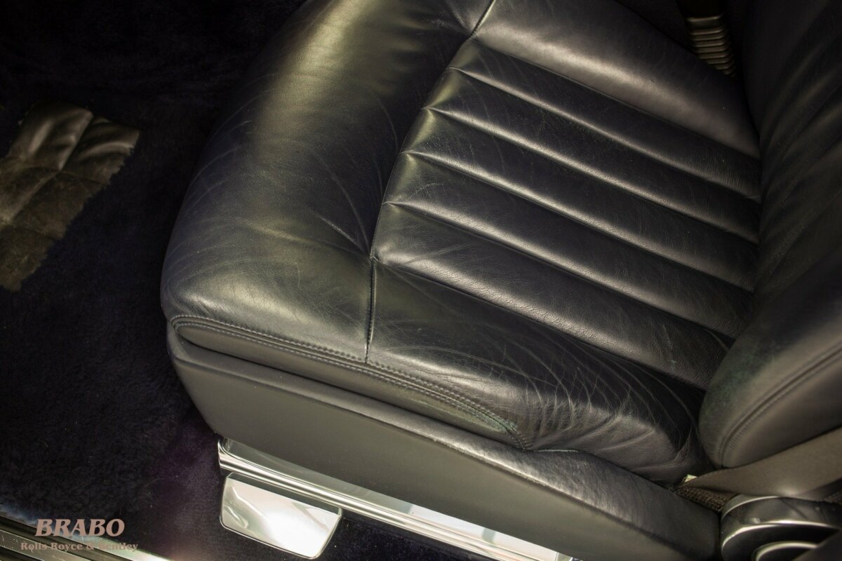 Rolls-Royce Phantom 2003 Contrast Silver