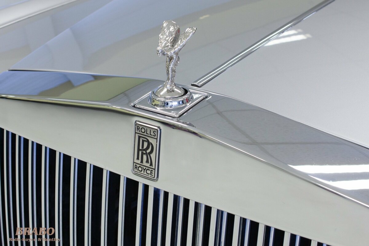 Rolls-Royce Phantom 2003 Contrast Silver