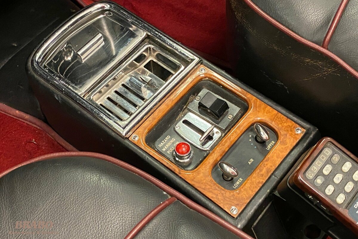 Rolls-Royce Corniche MPW 1971 Chrome Yellow
