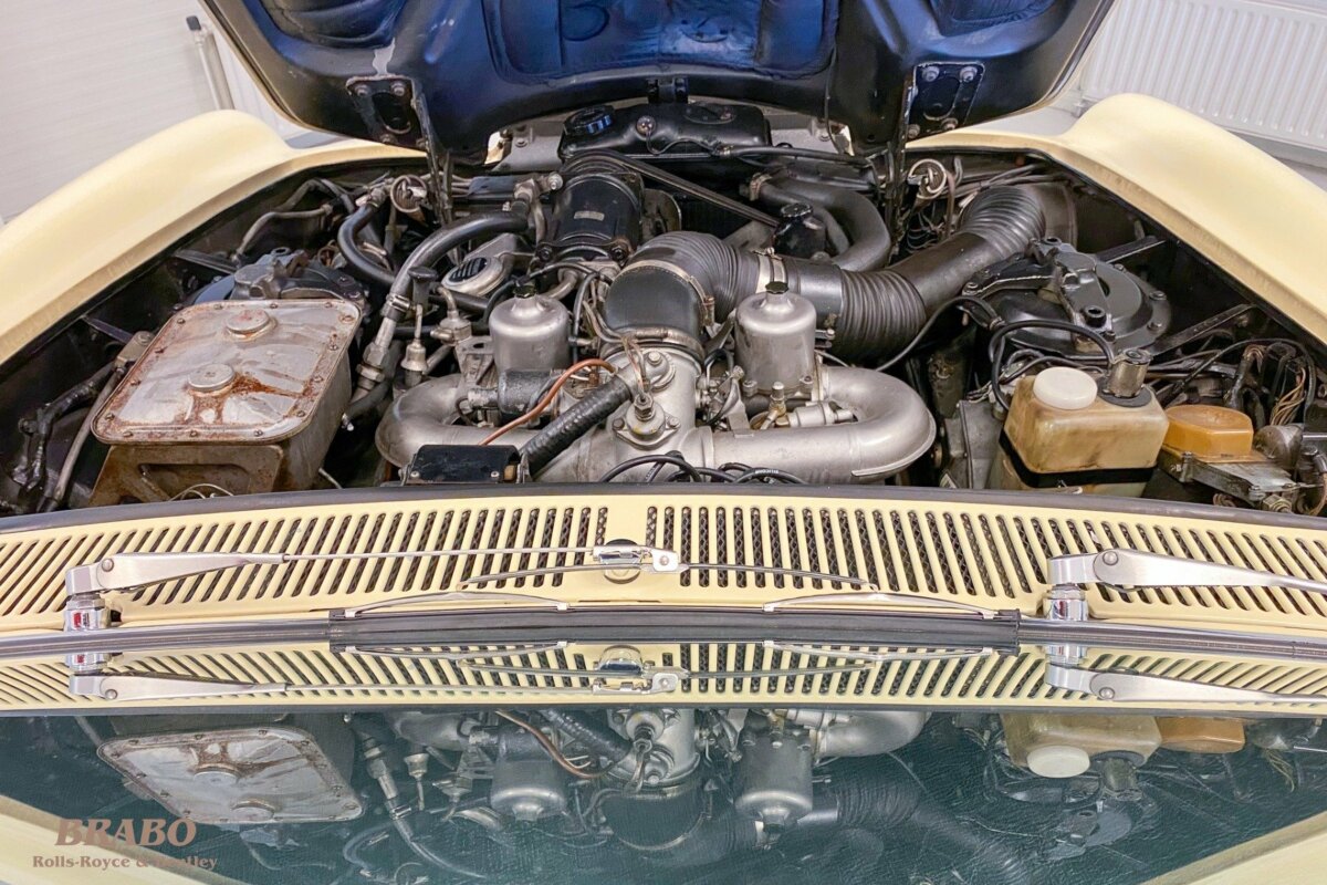 Rolls-Royce Corniche MPW 1971 Chrome Yellow