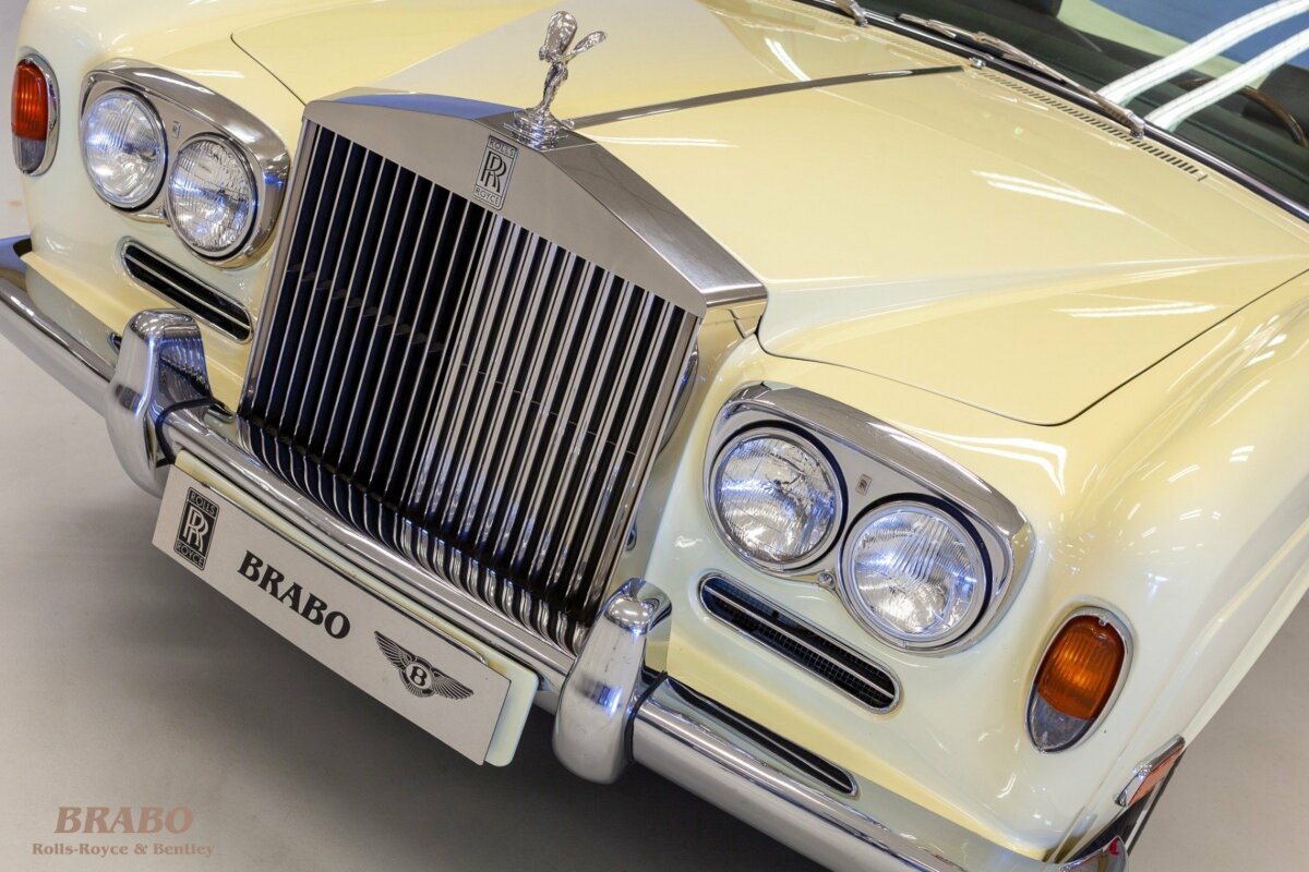 Rolls-Royce Corniche MPW 1971 Chrome Yellow