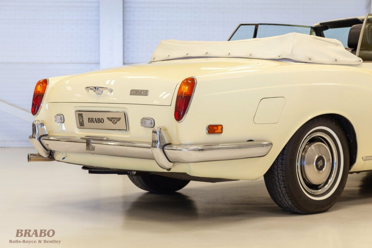 Rolls-Royce Corniche MPW 1971 Chrome Yellow
