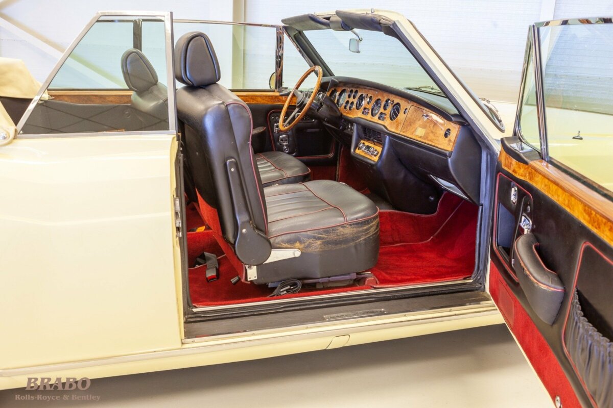 Rolls-Royce Corniche MPW 1971 Chrome Yellow