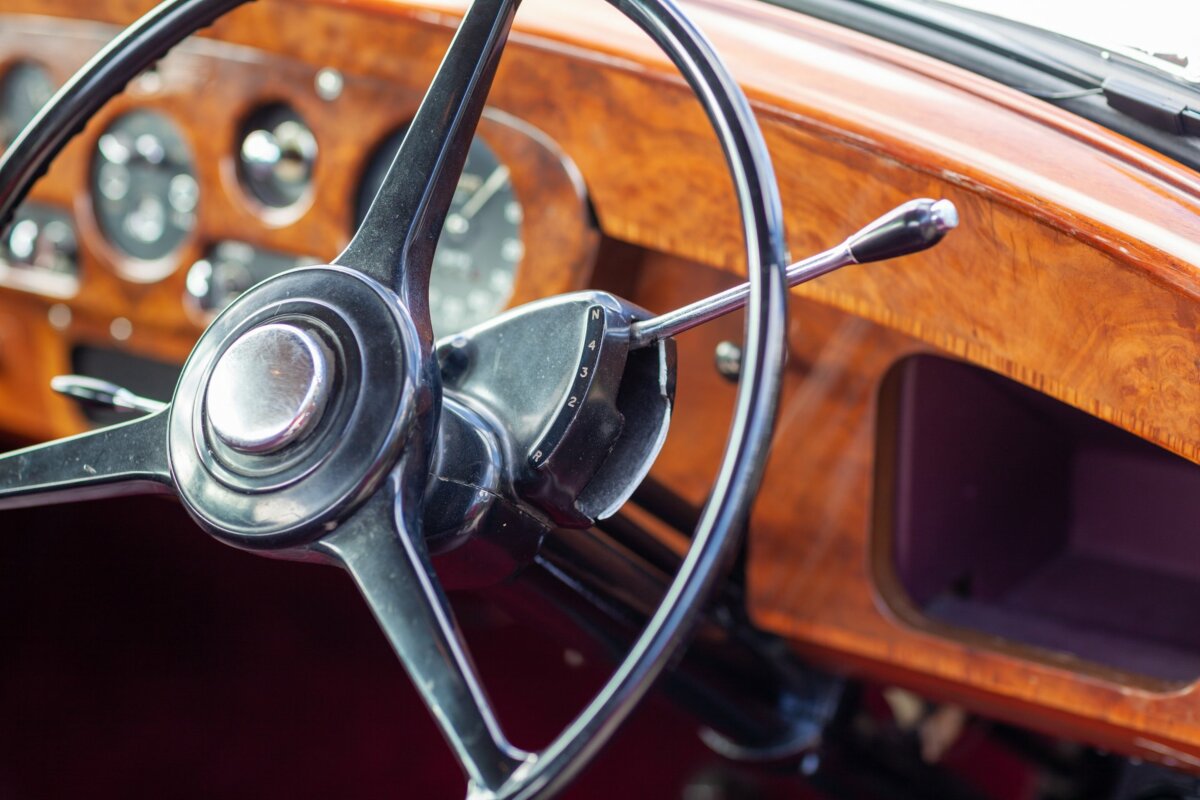 Rolls-Royce Phantom V Landaulette RHD