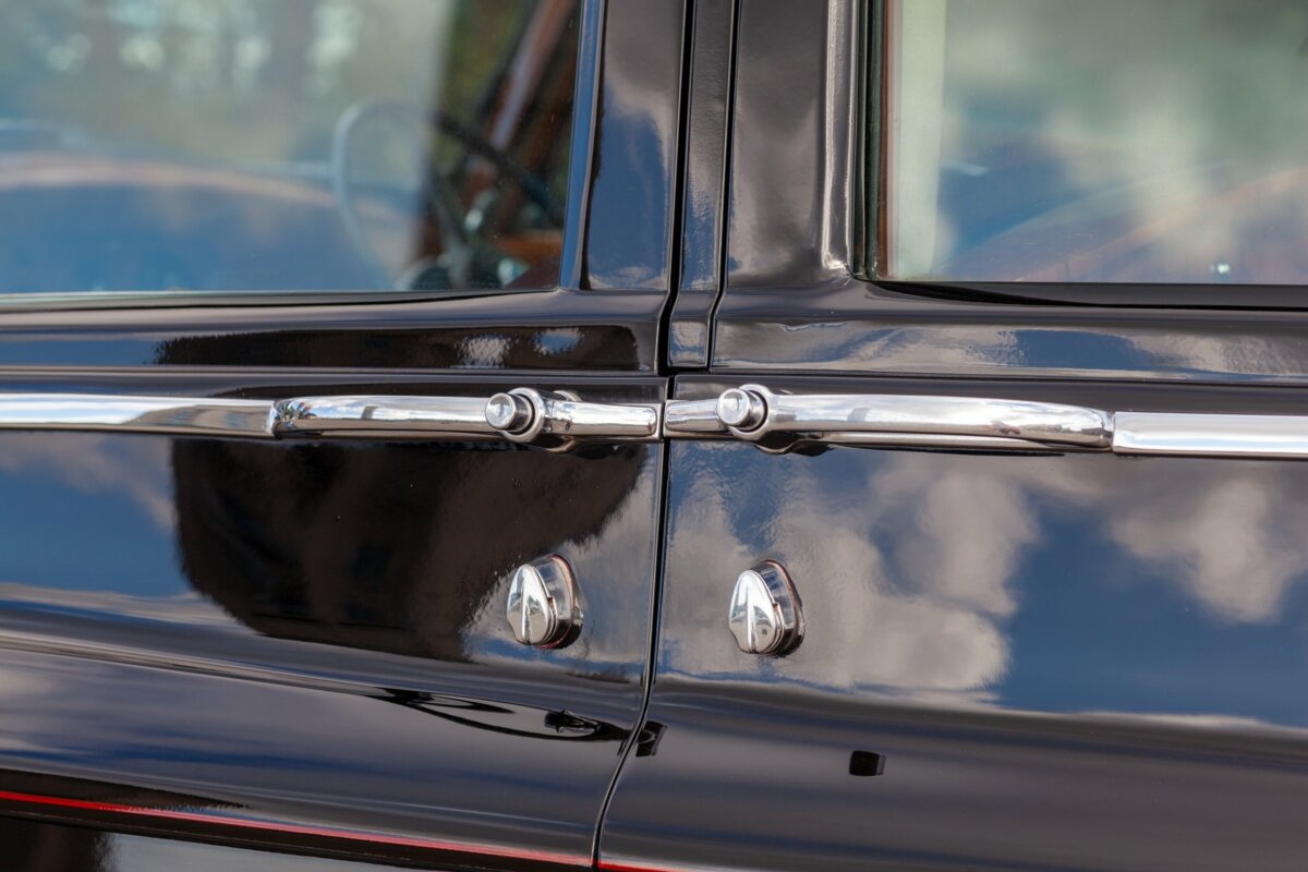 Rolls-Royce Phantom V Landaulette RHD