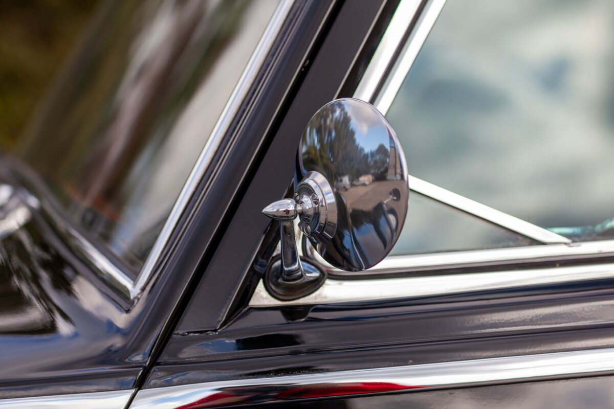 Rolls-Royce Phantom V Landaulette RHD