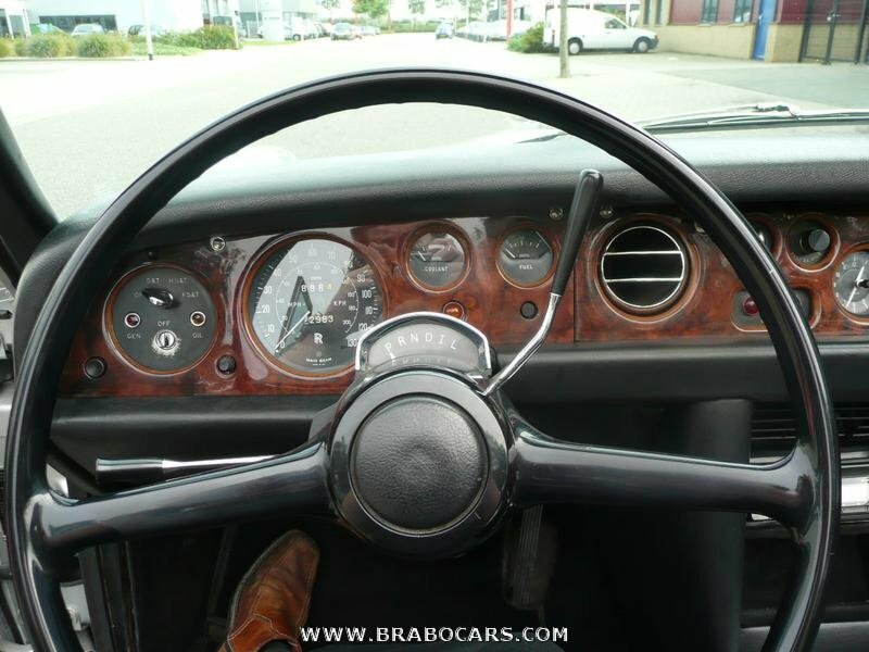 Rolls-Royce Corniche