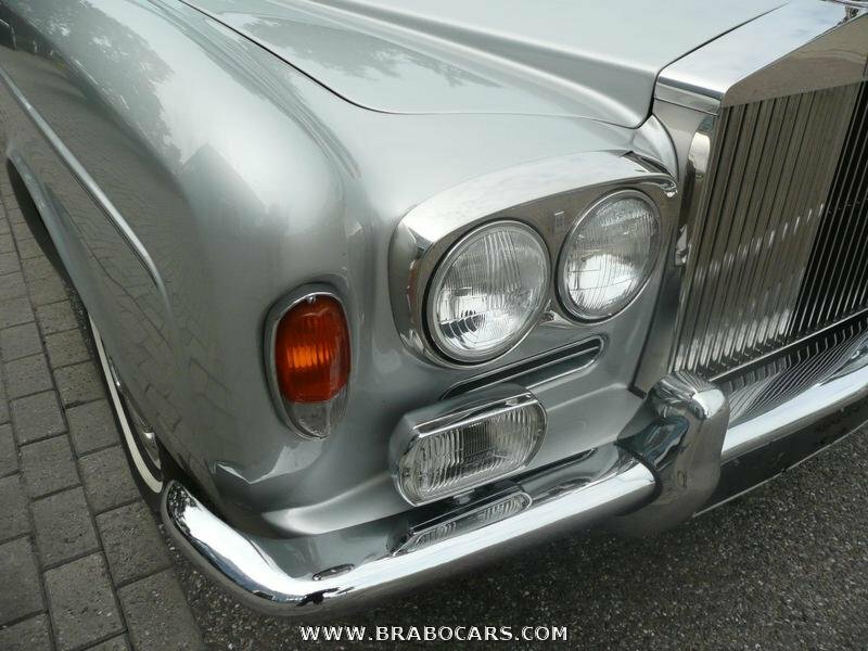Rolls-Royce Corniche