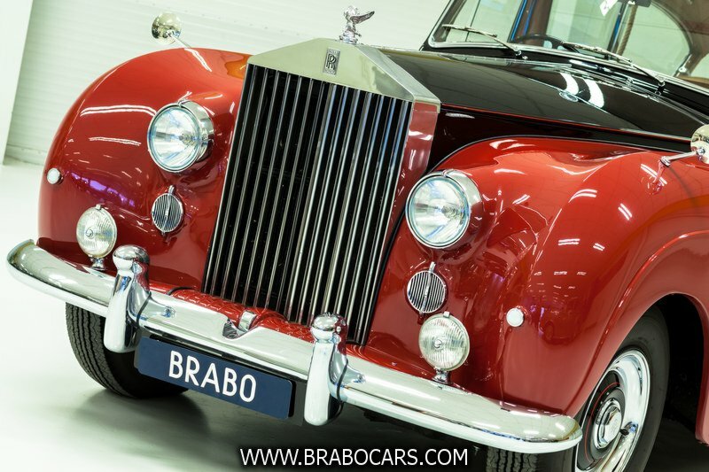 Rolls-Royce Silver Wraith