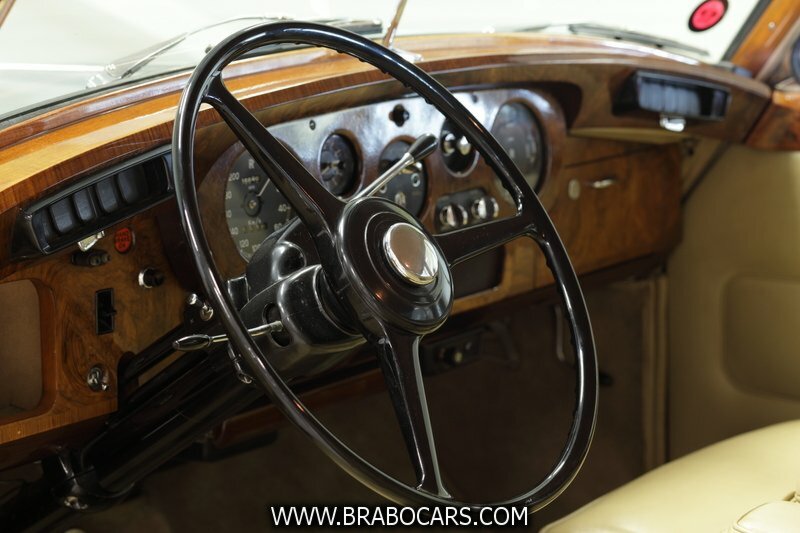 Rolls-Royce Silver Cloud II